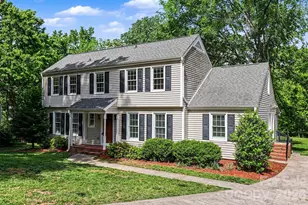 4600 Bournewood Ln, Charlotte, NC 28226 - Photo 2