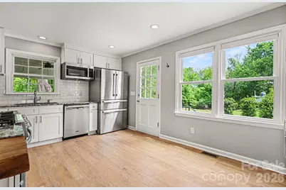 4600 Bournewood Lane, Charlotte, NC 28226 - Photo 14