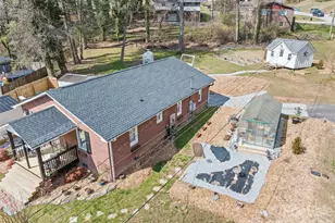 110 Ewart Dr, Hendersonville, NC 28739 - Photo 18