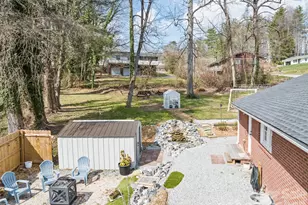 110 Ewart Dr, Hendersonville, NC 28739 - Photo 8