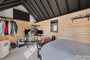 110 Ewart Dr, Hendersonville, NC 28739 - Photo 14