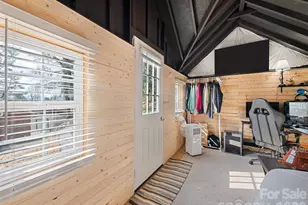 110 Ewart Dr, Hendersonville, NC 28739 - Photo 16