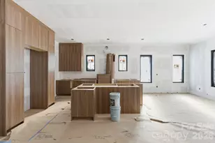 1427 N Sharon Amity Rd, Charlotte, NC 28211 - Photo 10