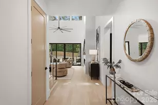 1427 N Sharon Amity Rd, Charlotte, NC 28211 - Photo 4