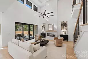 1427 N Sharon Amity Rd, Charlotte, NC 28211 - Photo 10