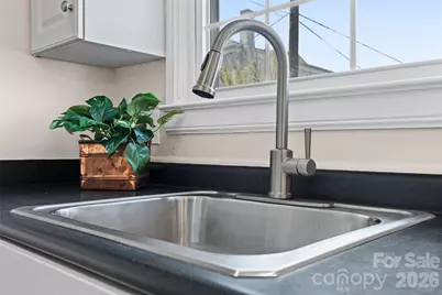 520 Wakefield Drive #B, Charlotte, NC 28209 - Photo 12