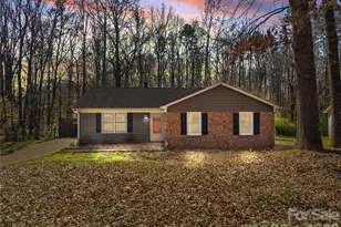 2019 Teddington Dr, Charlotte, NC 28214 - Photo 1