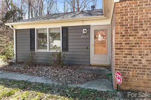 2019 Teddington Dr, Charlotte, NC 28214 - Photo 2
