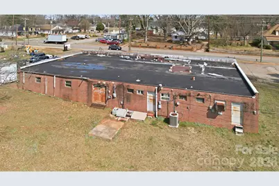 1904 N Rankin Avenue, Newton, NC 28658 - Photo 6