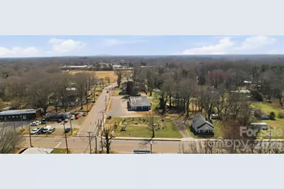 1904 N Rankin Avenue, Newton, NC 28658 - Photo 34