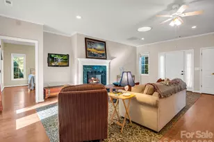 276 Cambridge Dr, Brevard, NC 28712 - Photo 6