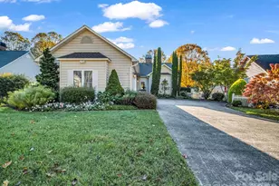 276 Cambridge Dr, Brevard, NC 28712 - Photo 2