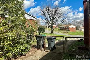 1435 Dean St, Charlotte, NC 28216 - Photo 16