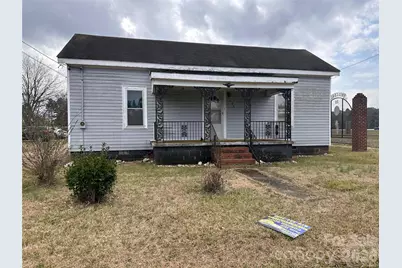 408 Carolina Street, Fremont, NC 27830 - Photo 1