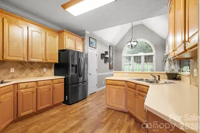 2696 Charleston Court, Claremont, NC 28610 - Photo 12