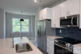 3930 Winterfield Pl, Charlotte, NC 28205 - Photo 6