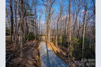 582 Faircrest Lane, Hendersonville, NC 28792 - Photo 18