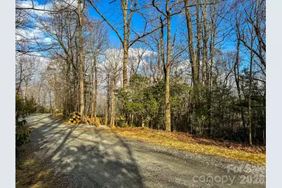 582 Faircrest Lane, Hendersonville, NC 28792 - Photo 24