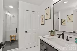 171 Old Hillside Ln, Flat Rock, NC 28731 - Photo 32