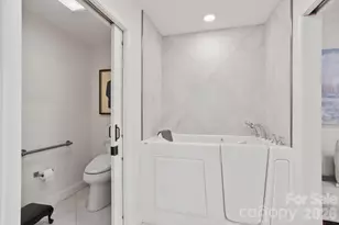 171 Old Hillside Ln, Flat Rock, NC 28731 - Photo 28