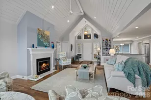 330 Dawnbrook Dr, Flat Rock, NC 28731 - Photo 10