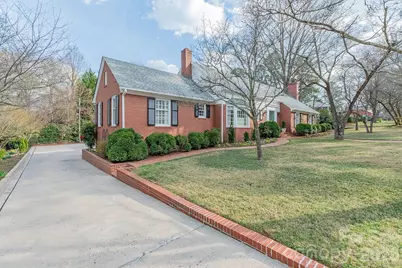 403 Weaver Drive, Lexington, NC 27292 - Photo 2