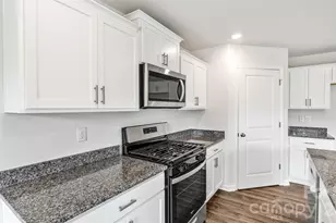 9 Katherine Emilie Dr, Hendersonville, NC 28792 - Photo 4