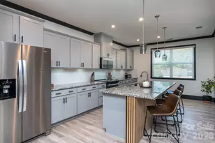 16629 Summers Walk Blvd, Davidson, NC 28036 - Photo 2
