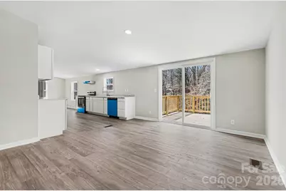 5050 Park Creek Drive, Mount Holly, NC 28120 - Photo 6