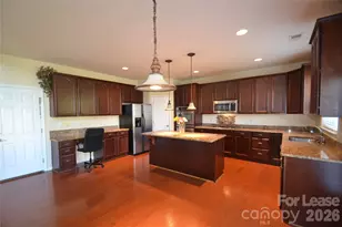 221 Montibello Dr, Mooresville, NC 28117 - Photo 10