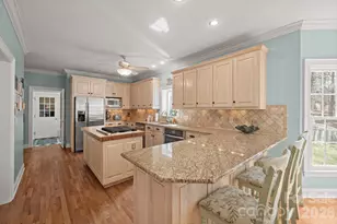 4125 Hideaway Ct NE, Hickory, NC 28601 - Photo 16