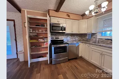 204 Reed Drive, Flat Rock, NC 28731 - Photo 12