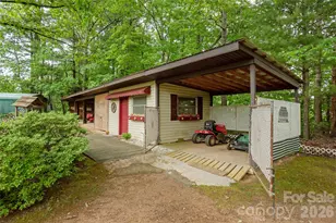 204 Reed Dr, Flat Rock, NC 28731 - Photo 40