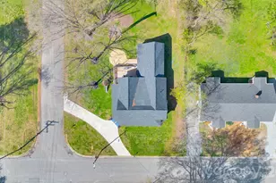 512 S 12th St, Bessemer City, NC 28016 - Photo 6