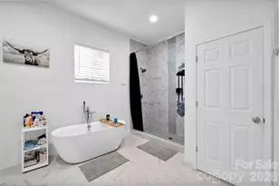 512 S 12th St, Bessemer City, NC 28016 - Photo 16