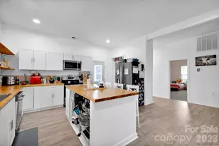 512 S 12th St, Bessemer City, NC 28016 - Photo 34