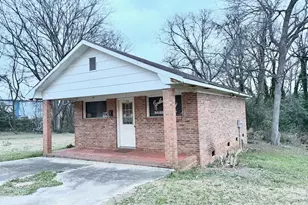 119 Berry St, Chesterfield, SC 29728 - Photo 2