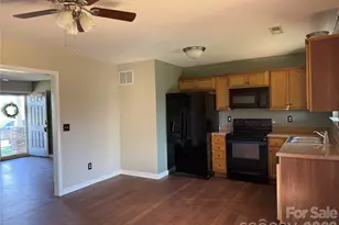 1033 Clineview Dr, Cherryville, NC 28021 - Photo 10