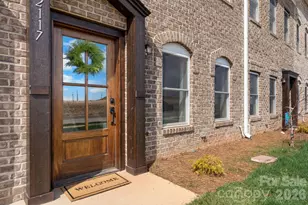 2117 24th St Ln SE, Hickory, NC 28602 - Photo 32