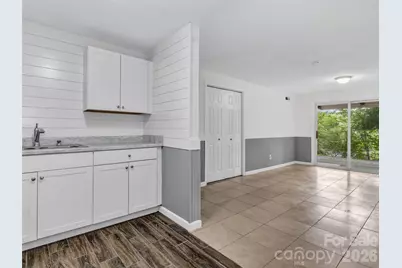 114 Elden Street, Hendersonville, NC 28791 - Photo 16