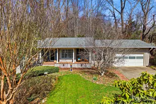 65 West End Cir, Waynesville, NC 28785 - Photo 2