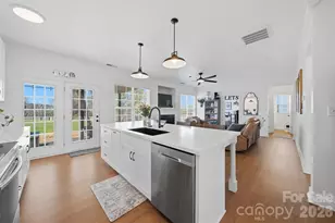 5050 Orchard Park Dr, Hickory, NC 28602 - Photo 6