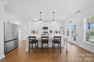 5050 Orchard Park Dr, Hickory, NC 28602 - Photo 12