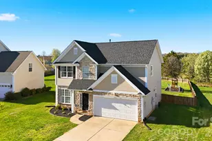 5050 Orchard Park Dr, Hickory, NC 28602 - Photo 2