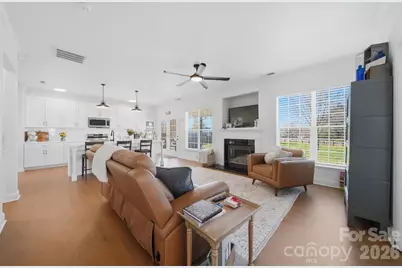 5050 Orchard Park Drive, Hickory, NC 28602 - Photo 4