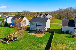 5050 Orchard Park Dr, Hickory, NC 28602 - Photo 36