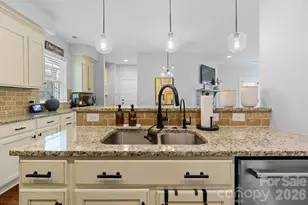 10421 Royal Winchester Dr, Charlotte, NC 28277 - Photo 18