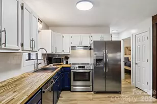 33 Fernbrook Rd, Maggie Valley, NC 28751 - Photo 16