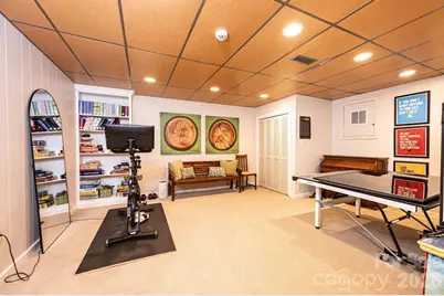 935 18th Avenue Drive NW, Hickory, NC 28601 - Photo 40