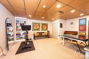 935 18th Ave Dr NW, Hickory, NC 28601 - Photo 40